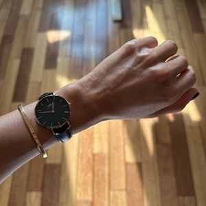 David Wellington classic in black leather. 36mm